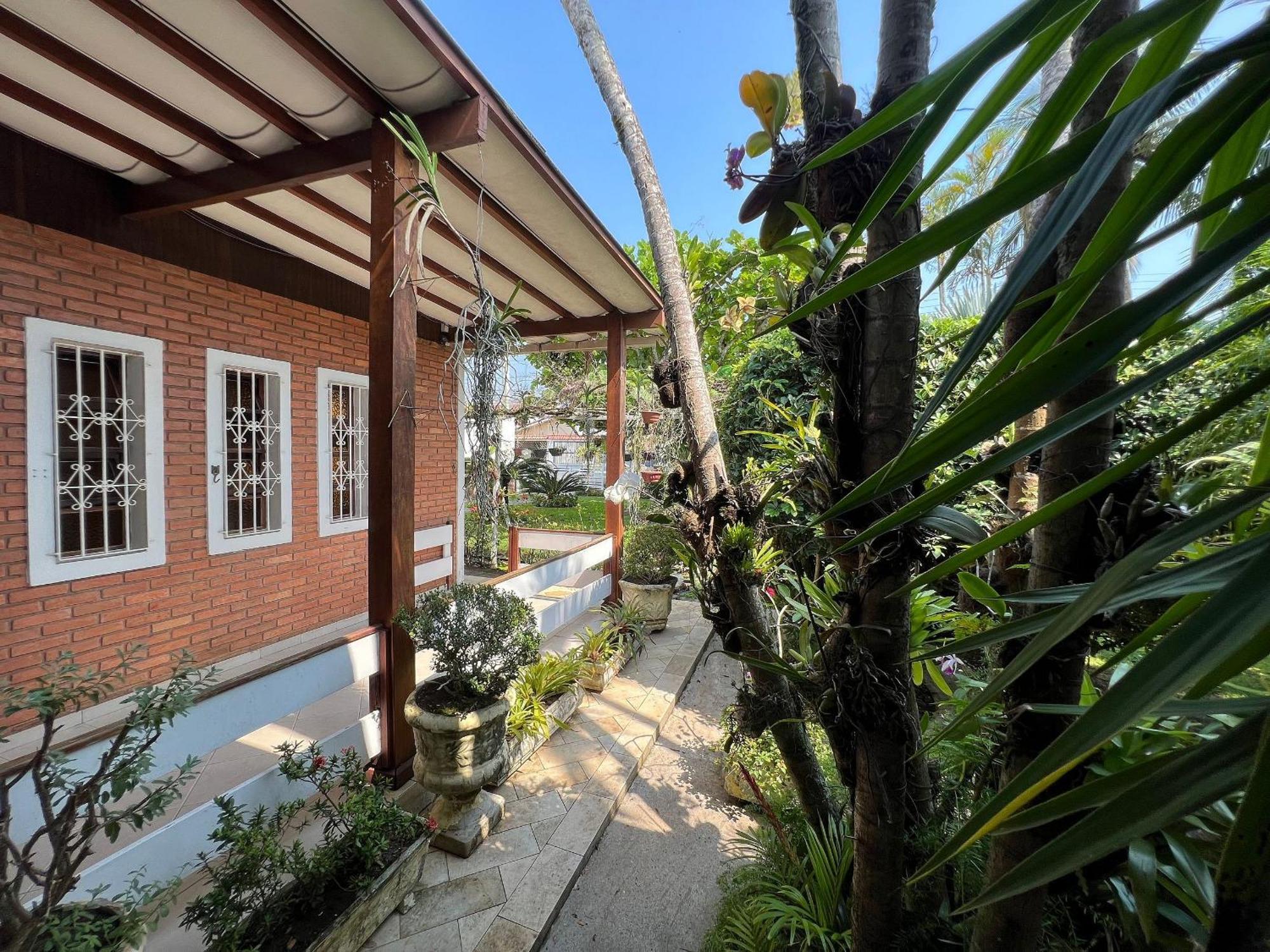 Casa Agradavel Com Piscina, A Poucos Passos Da Praia Peruibe Bagian luar foto